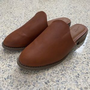 Universal Thread Brown Flat Slip On Mules